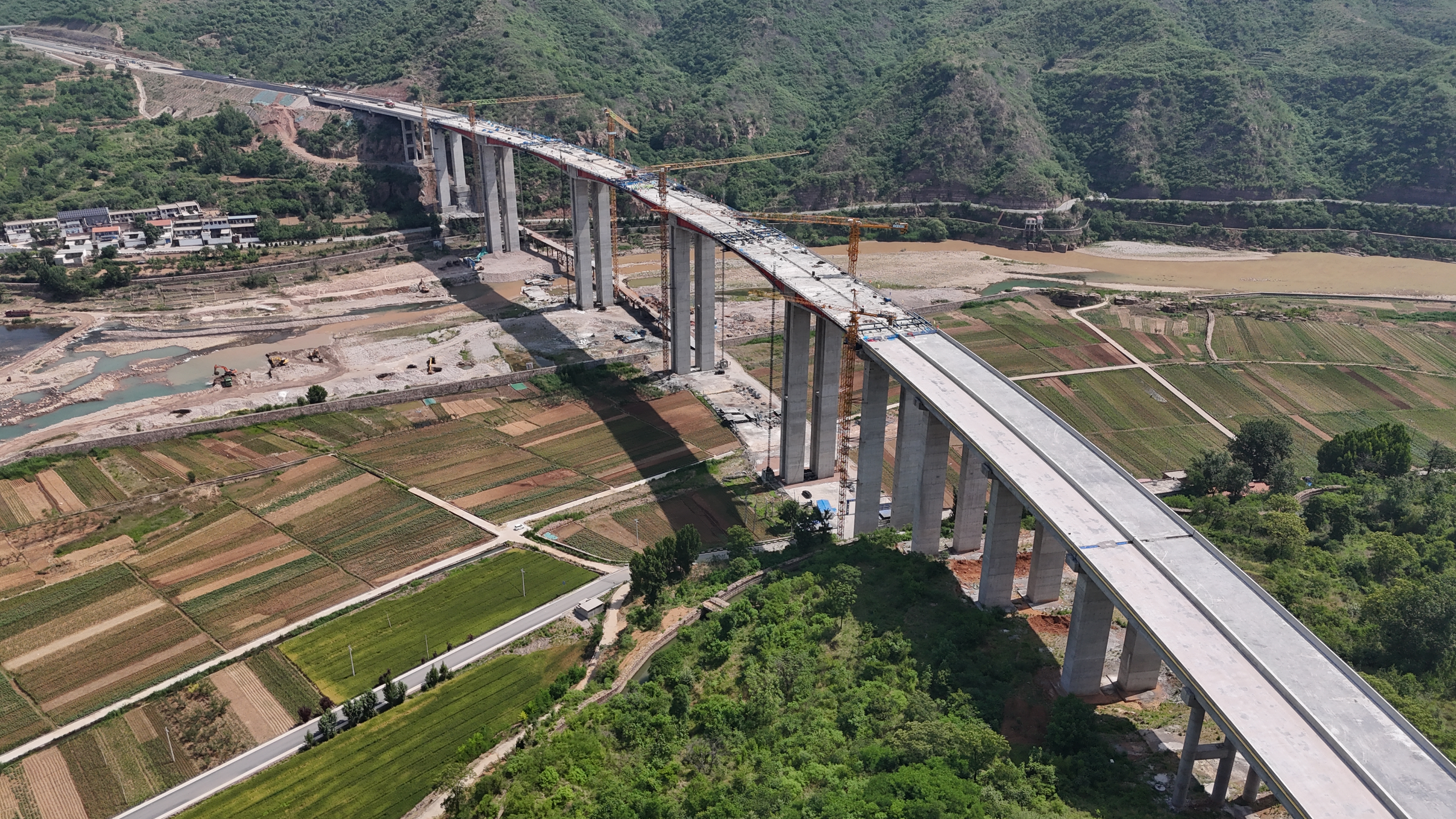 d:\Users\Administrator\Desktop\1.jpg d:\Users\Administrator\Desktop\1.jpg