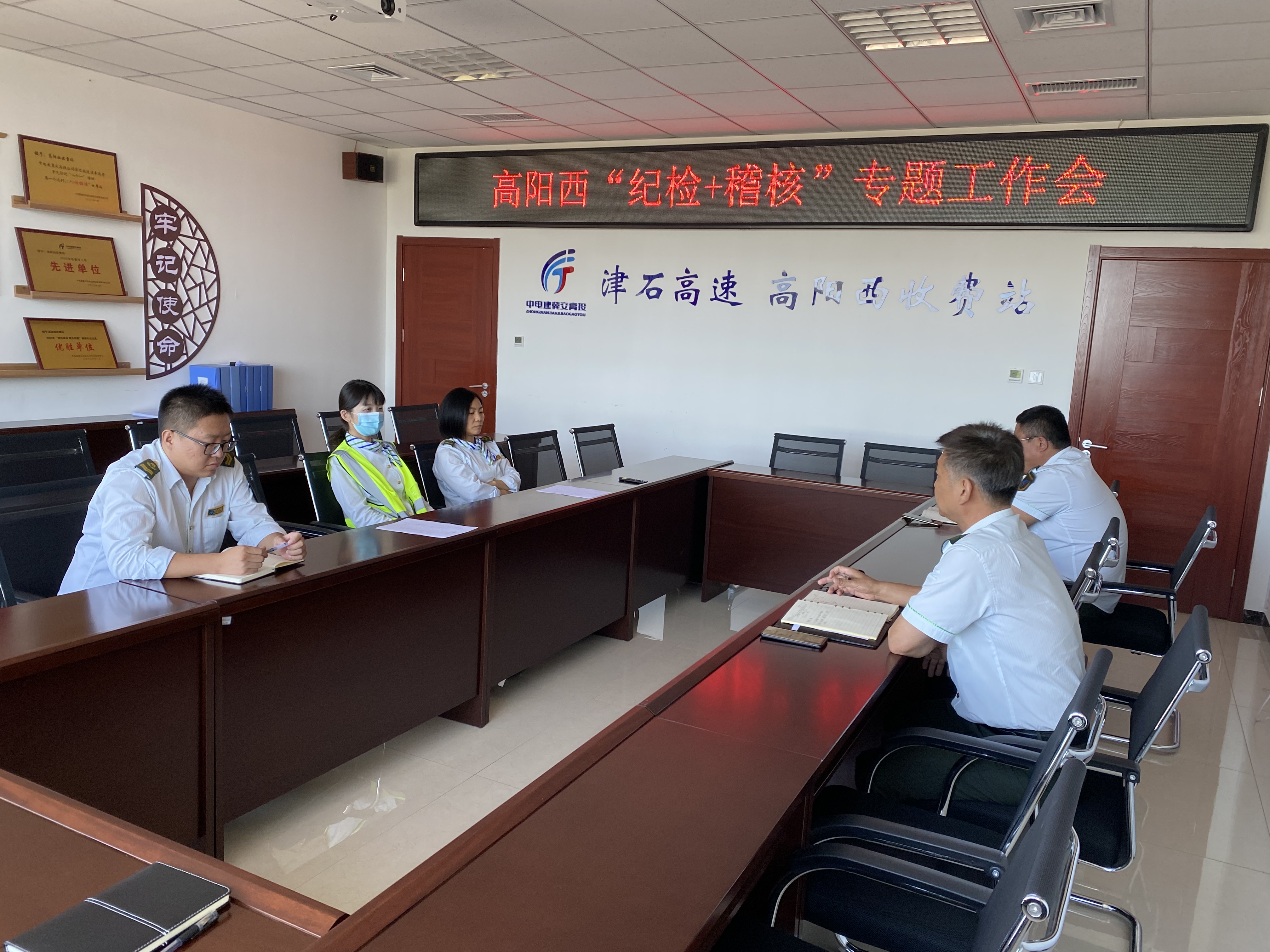 1b57ae88f4abf1c14c790ea71e6d194.jpg 1b57ae88f4abf1c14c790ea71e6d194.jpg