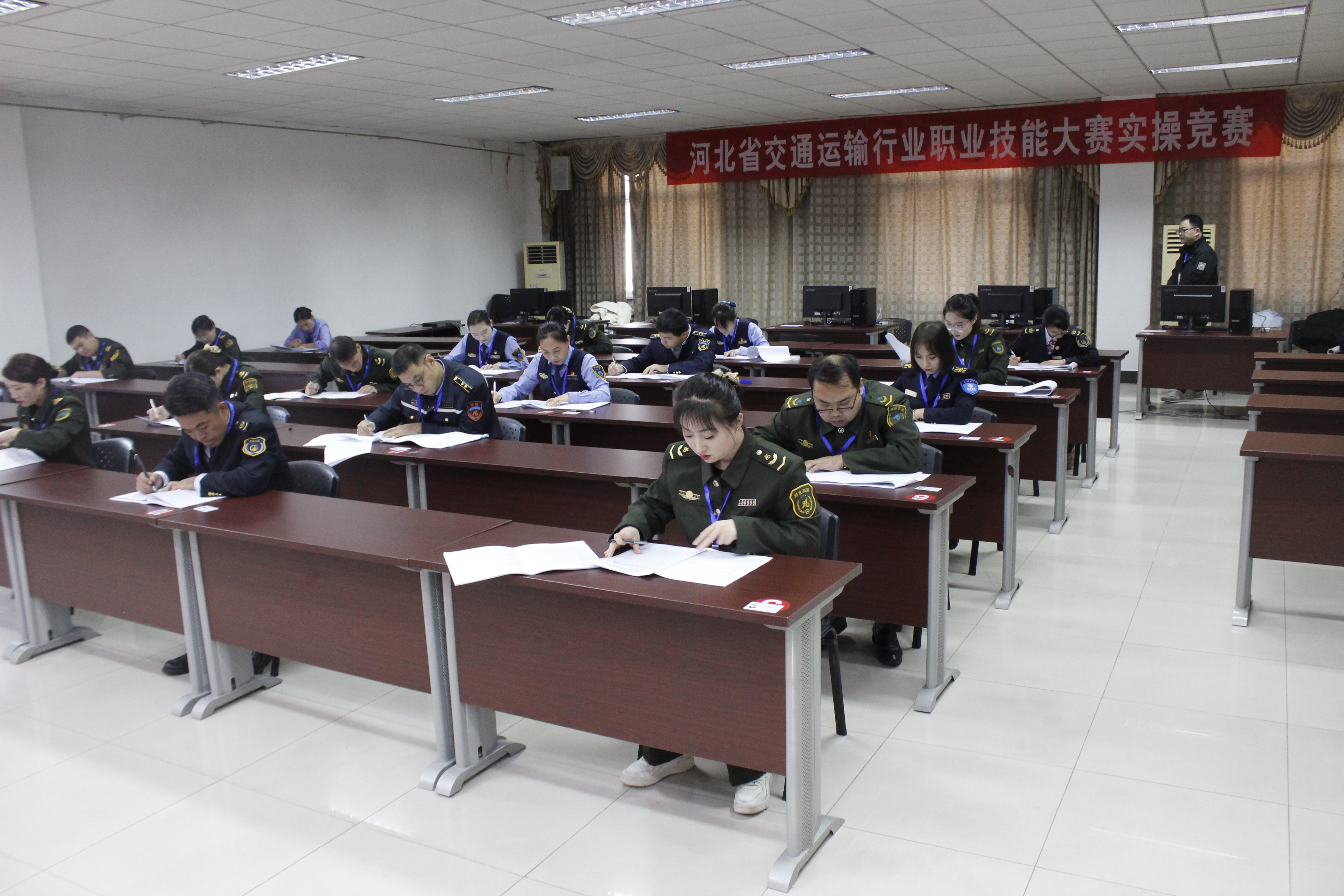 C:\Users\Administrator\Desktop\省职业技能大赛\_MG_4947.JPG C:\Users\Administrator\Desktop\省职业技能大赛\_MG_4947.JPG